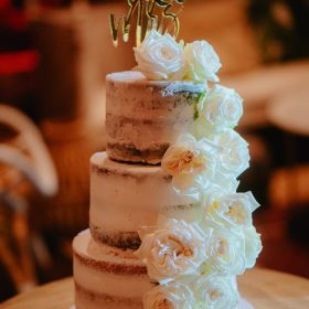 Wedding cake and wine